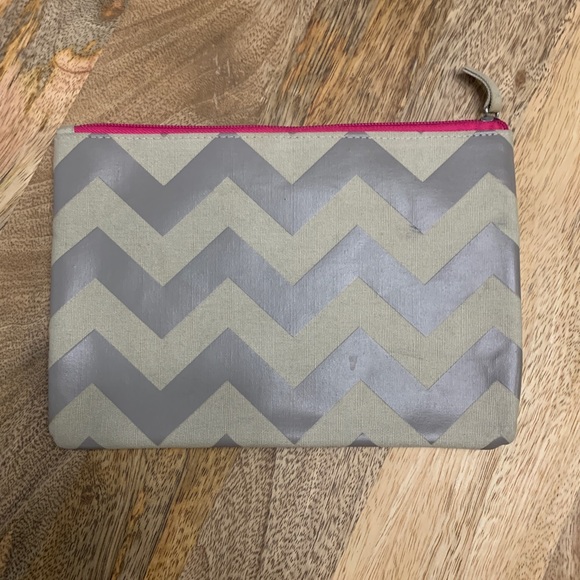 Hello gorgeous make up case - Picture 2 of 3